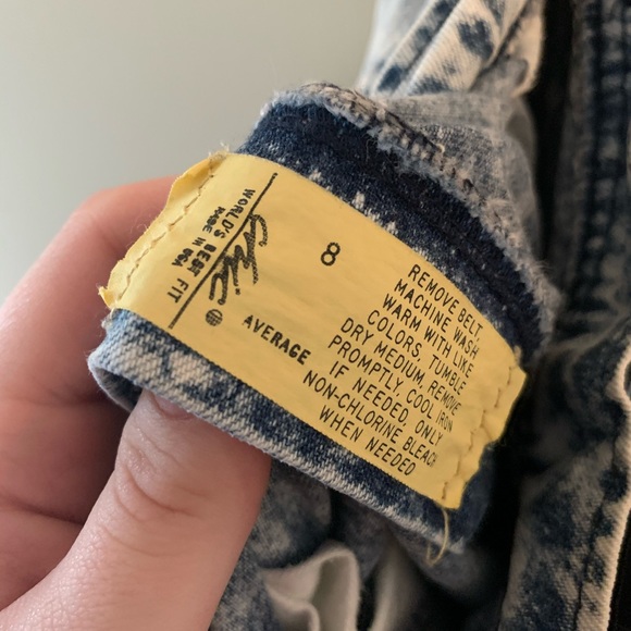 Vintage 90’s high waisted shorts - Picture 5 of 5